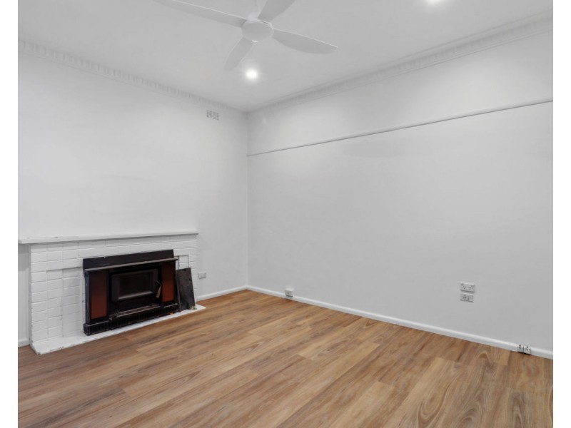 291 Sloane Street, Deniliquin NSW 2710