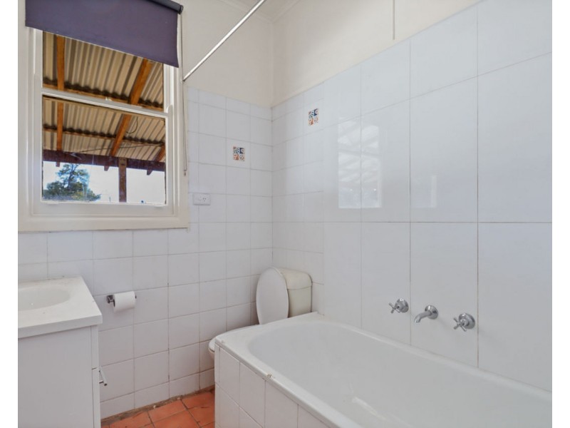 291 Sloane Street, Deniliquin NSW 2710