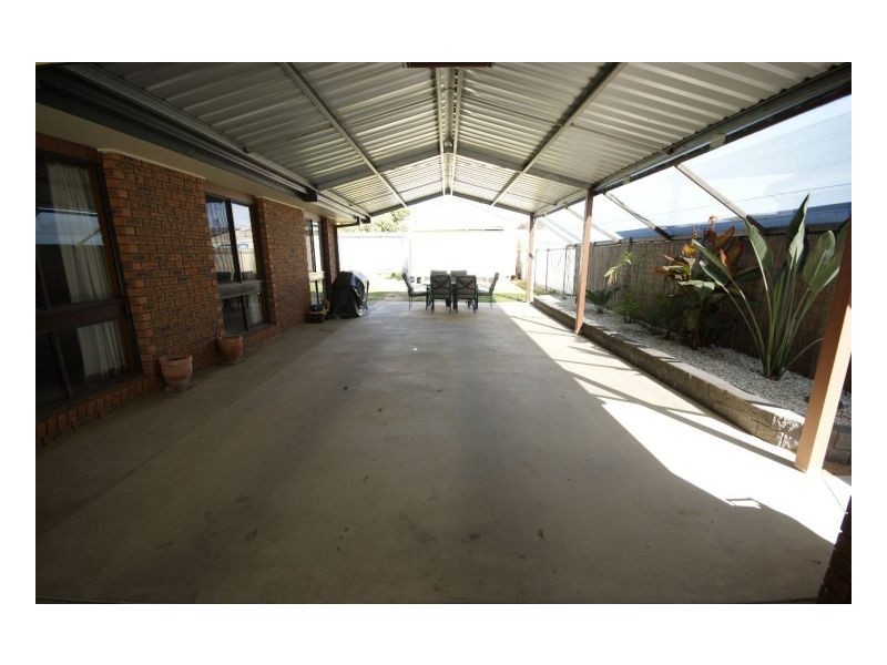 92 Macauley St, Deniliquin NSW 2710