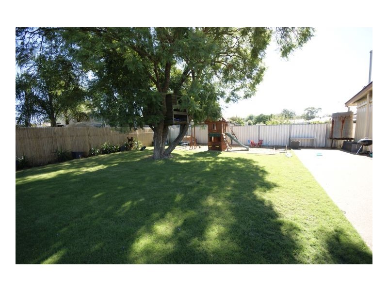 97 Charley Street, Deniliquin NSW 2710