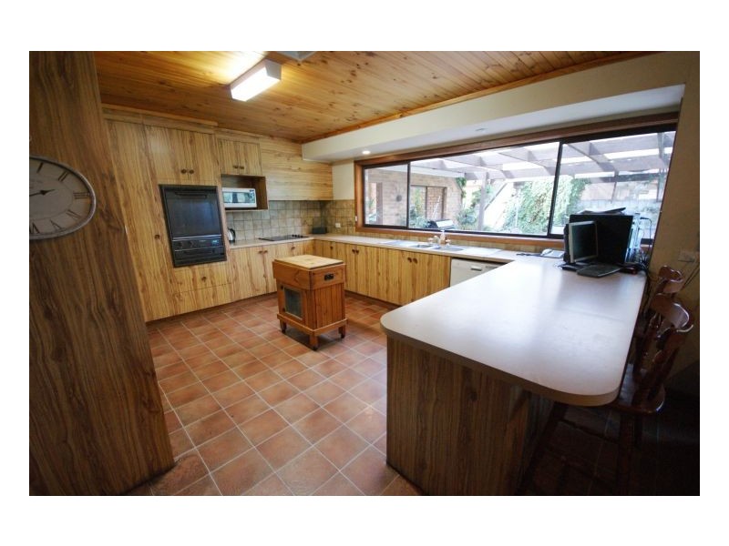 6 Taabinga Crt, Deniliquin NSW 2710