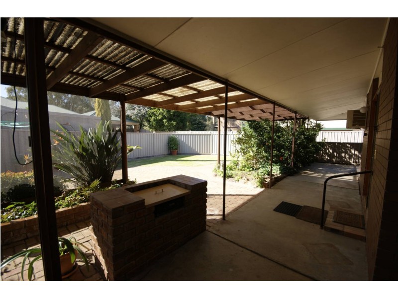 523 St Michael Street, Deniliquin NSW 2710