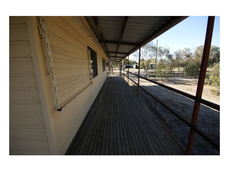 8 Lang St, Wanganella NSW 2710