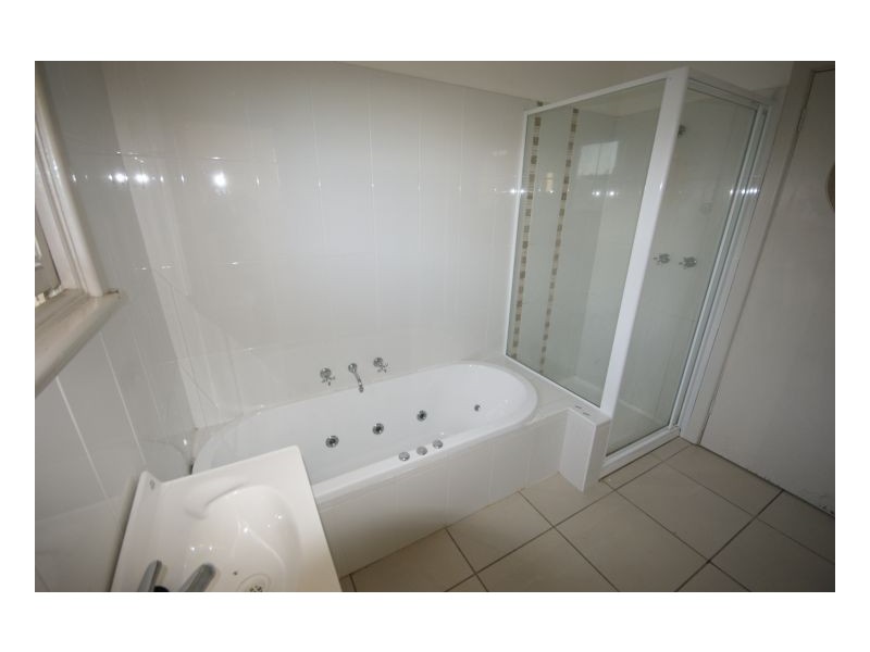 494 Poictiers Street, Deniliquin NSW 2710