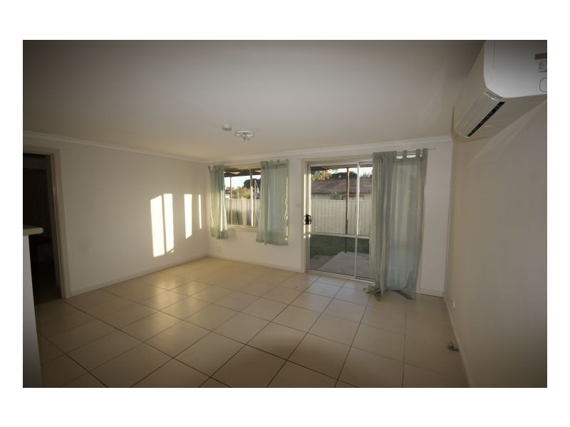 494 Poictiers Street, Deniliquin NSW 2710