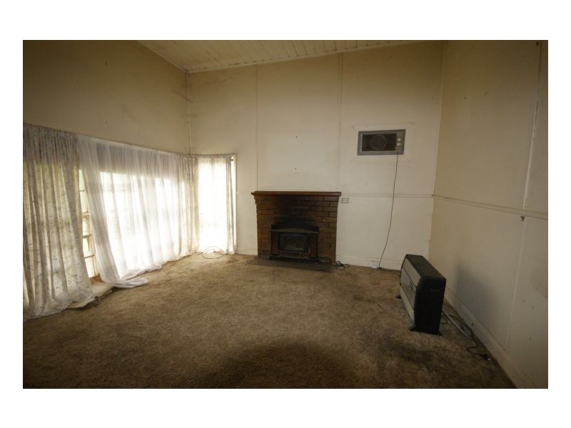 24a Byrne St, Mathoura NSW 2710