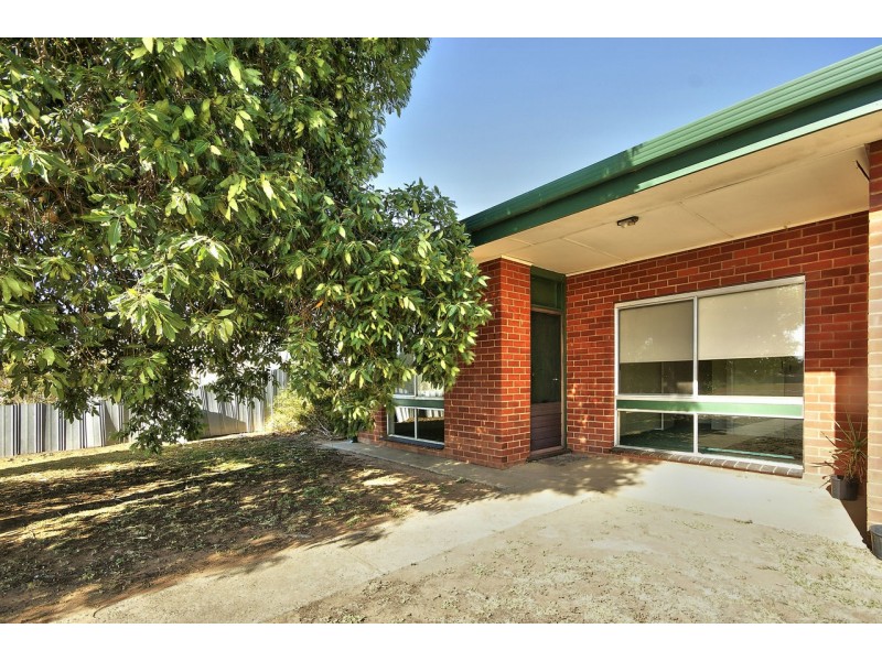 3/130 Macauley Street, Deniliquin NSW 2710