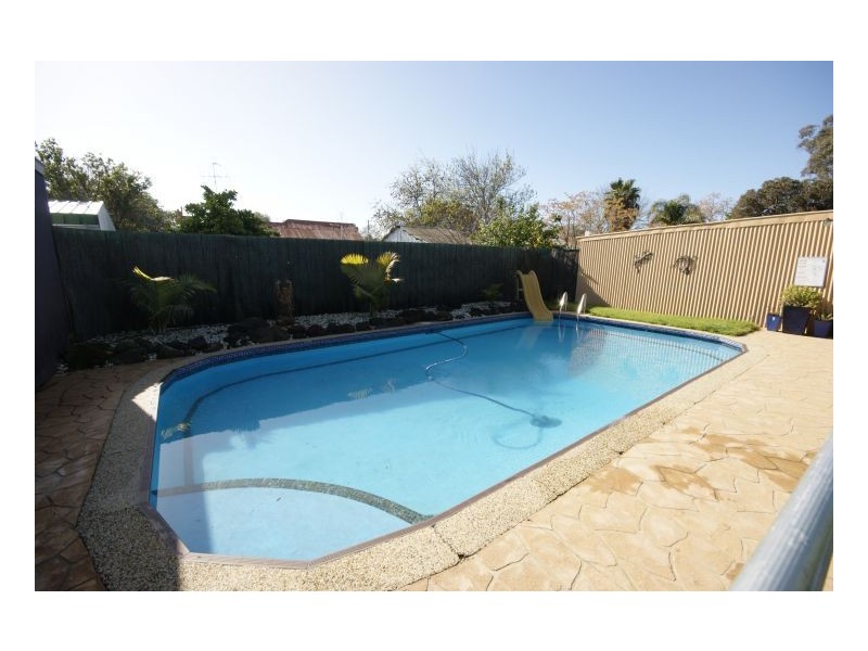 451 Wilkinson St, Deniliquin NSW 2710