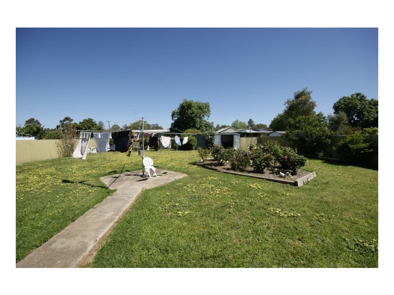 292 Fitzroy St, Deniliquin NSW 2710