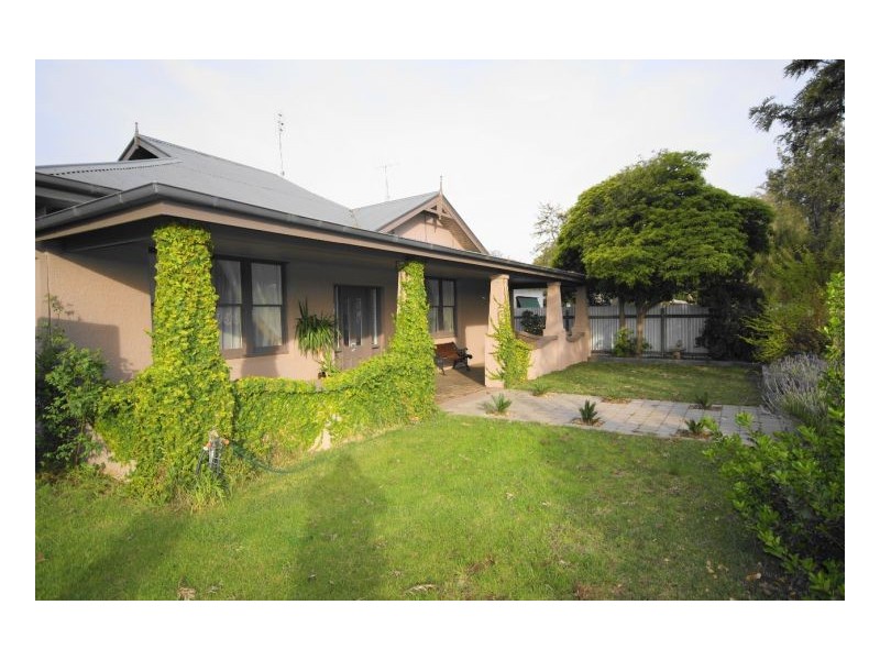 351 Henry Street, Deniliquin NSW 2710