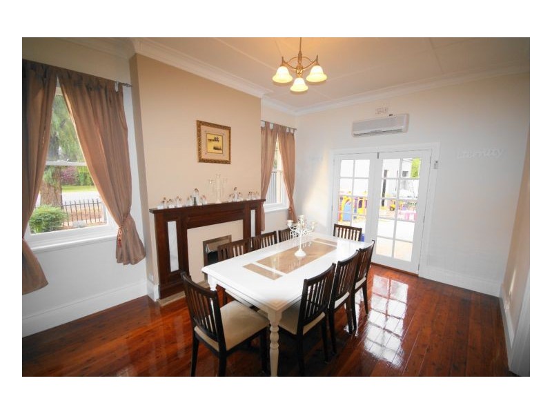 351 Henry Street, Deniliquin NSW 2710