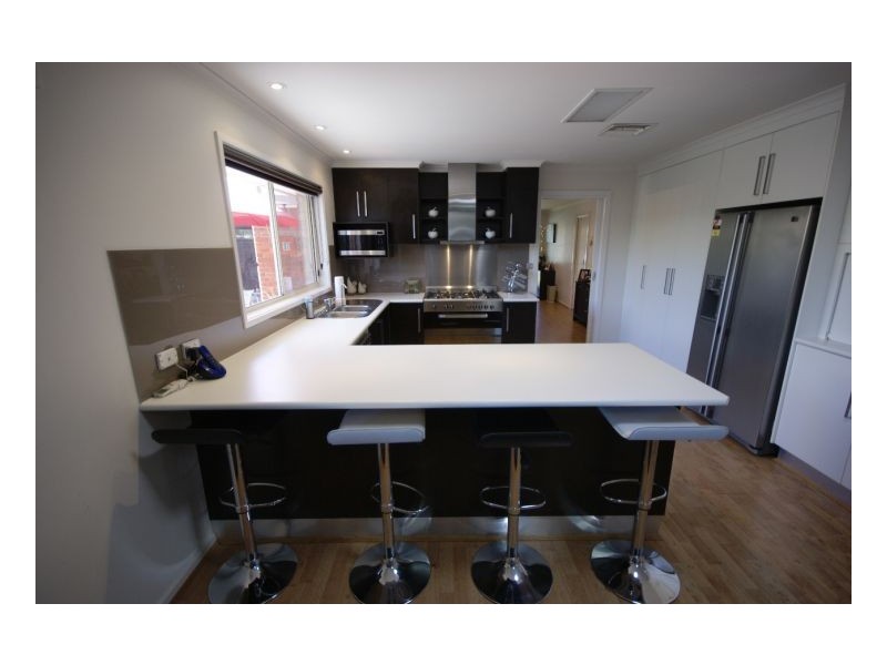 61, Burton Street, Deniliquin NSW 2710