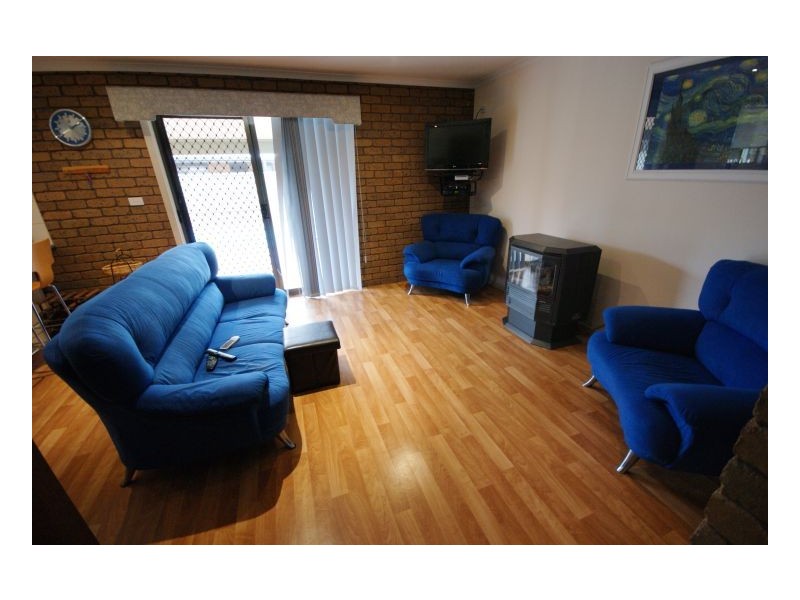 307 Jameson St, Deniliquin NSW 2710