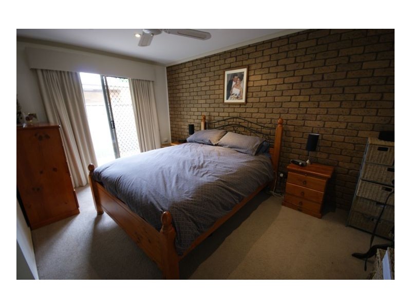 307 Jameson St, Deniliquin NSW 2710