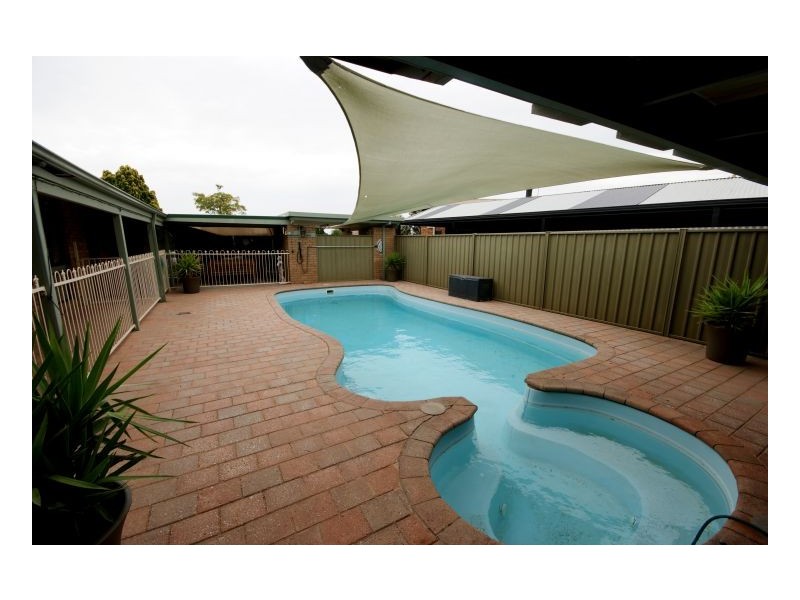 307 Jameson St, Deniliquin NSW 2710
