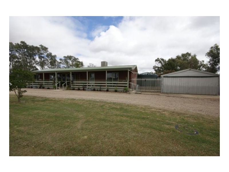 186 Barham Rd, Deniliquin NSW 2710
