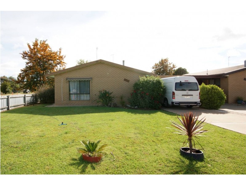 265 Victoria Street, Deniliquin NSW 2710