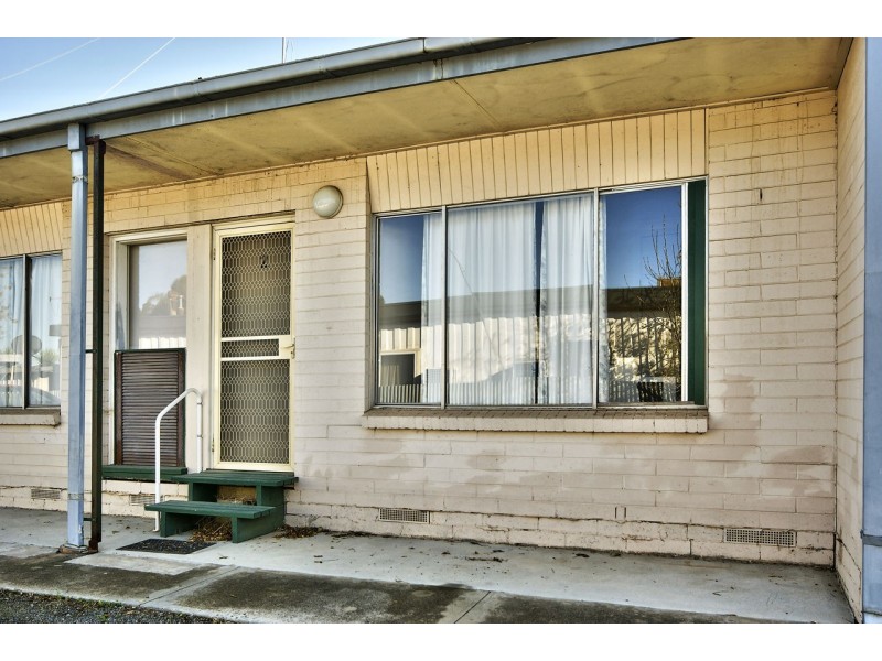 2/450 Maher Street, Deniliquin NSW 2710