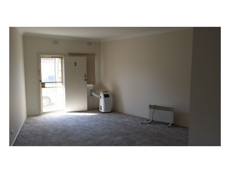 2/450 Maher Street, Deniliquin NSW 2710