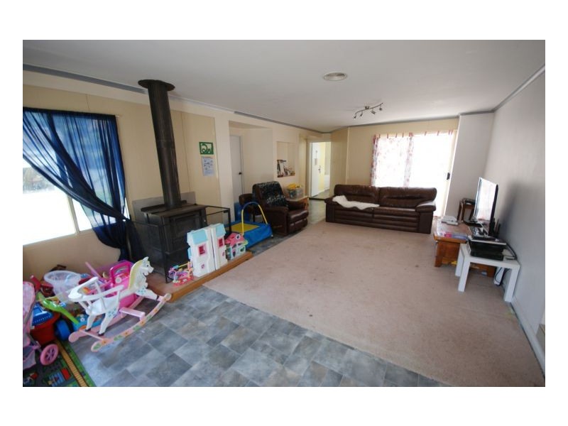 278 Duncan St, Deniliquin NSW 2710