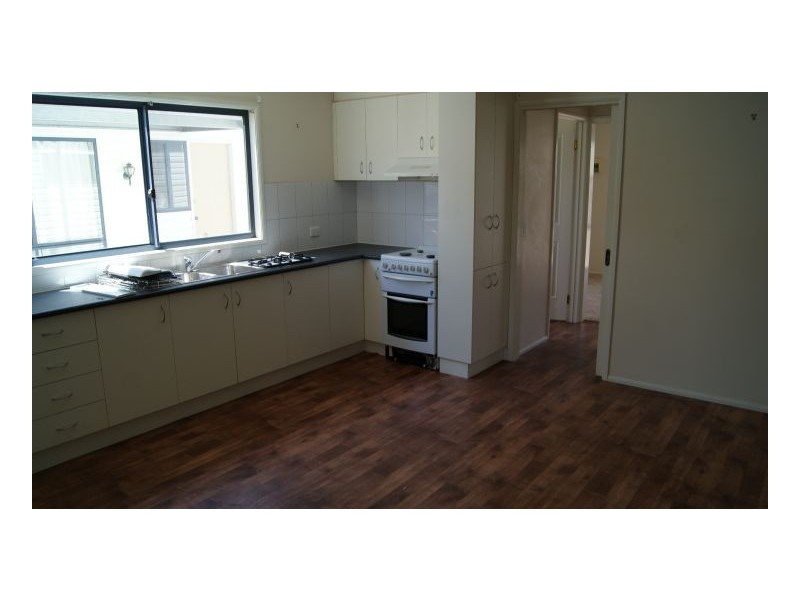 6 / 73 -75 Butler St, Deniliquin NSW 2710