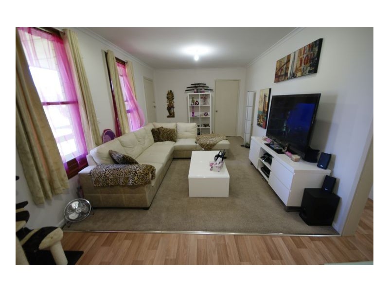 96, Decimus St, Deniliquin NSW 2710