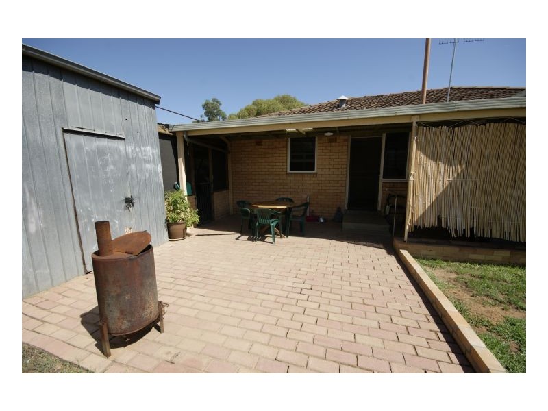 96, Decimus St, Deniliquin NSW 2710