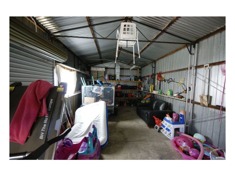 96, Decimus St, Deniliquin NSW 2710