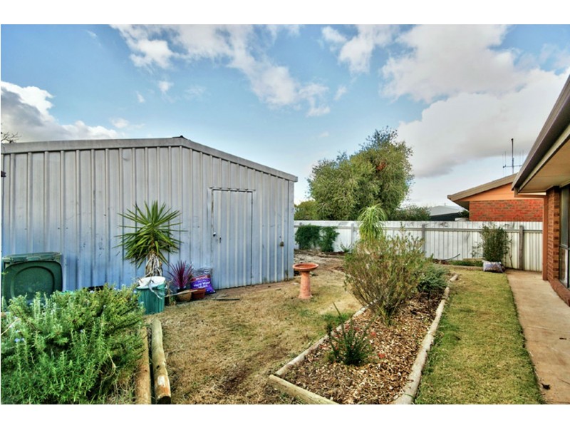2/433 Wood Street, Deniliquin NSW 2710