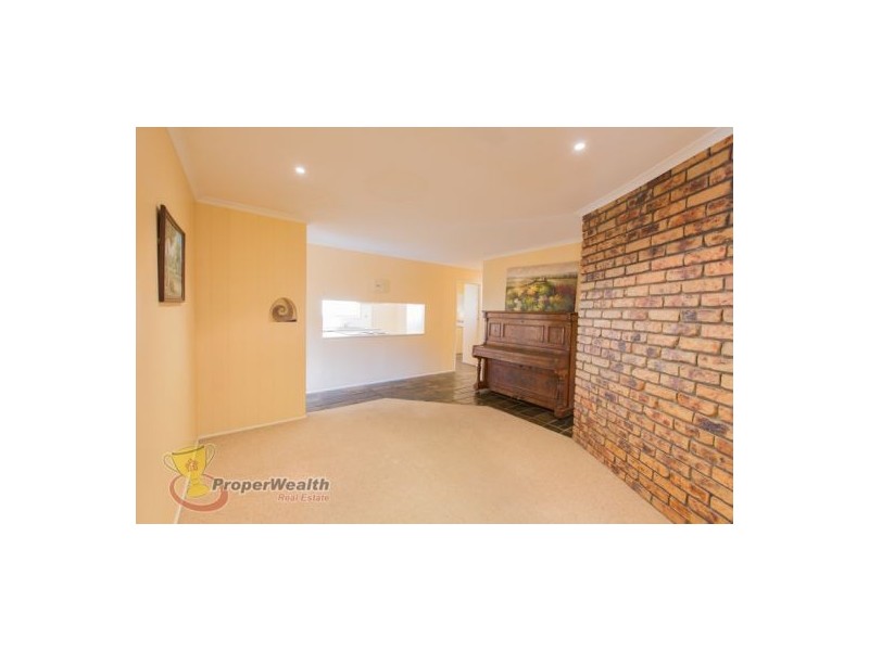 1 Belinda Crescent, Springwood QLD 4127