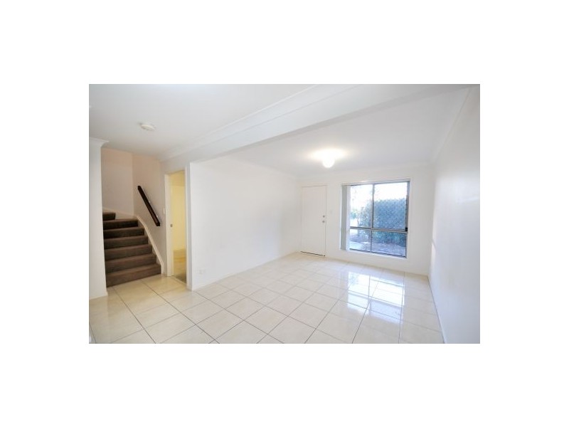 23/15 James Edward Street, Richlands QLD 4077