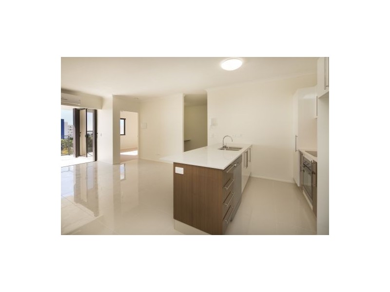 32/171 Scarborough St., Southport QLD 4215