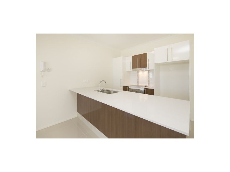 32/171 Scarborough St., Southport QLD 4215