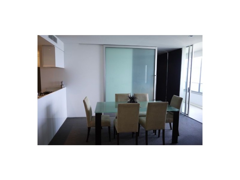 9 Hamilton Ave, Surfers Paradise QLD 4217