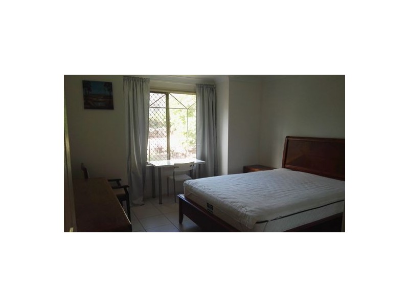 8 Manor Street, Eight Mile Plains QLD 4113