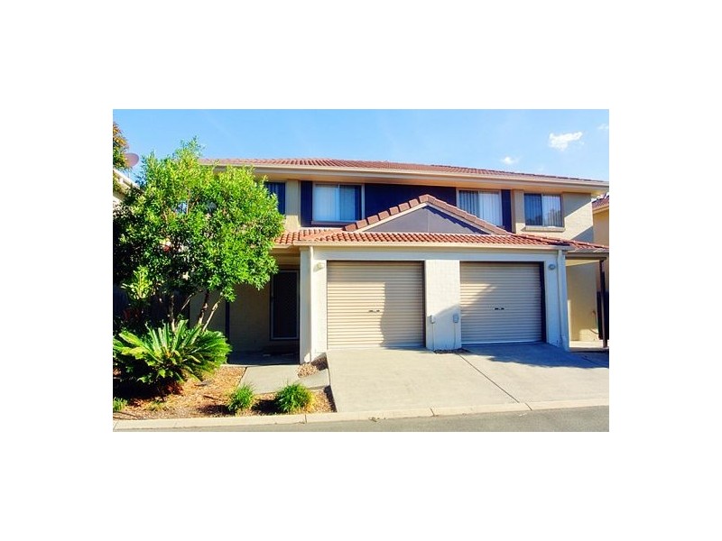 34 University Drive, Meadowbrook QLD 4131