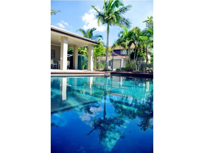 34 University Drive, Meadowbrook QLD 4131