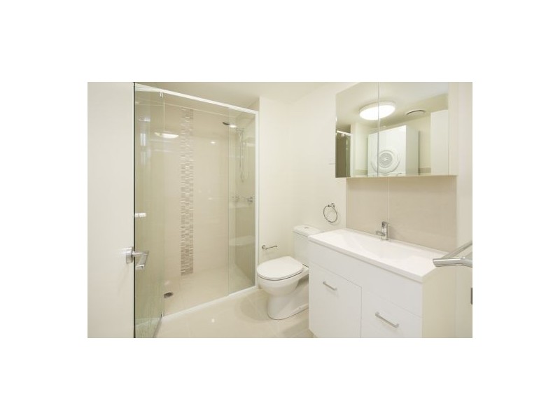 9/171 Scarborough St, Southport QLD 4215