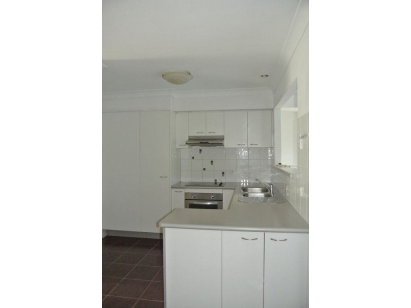 34 University Drive, Meadowbrook QLD 4131