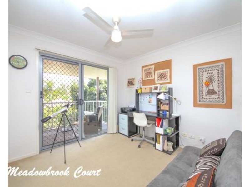 34-42 University Drive, Meadowbrook QLD 4131