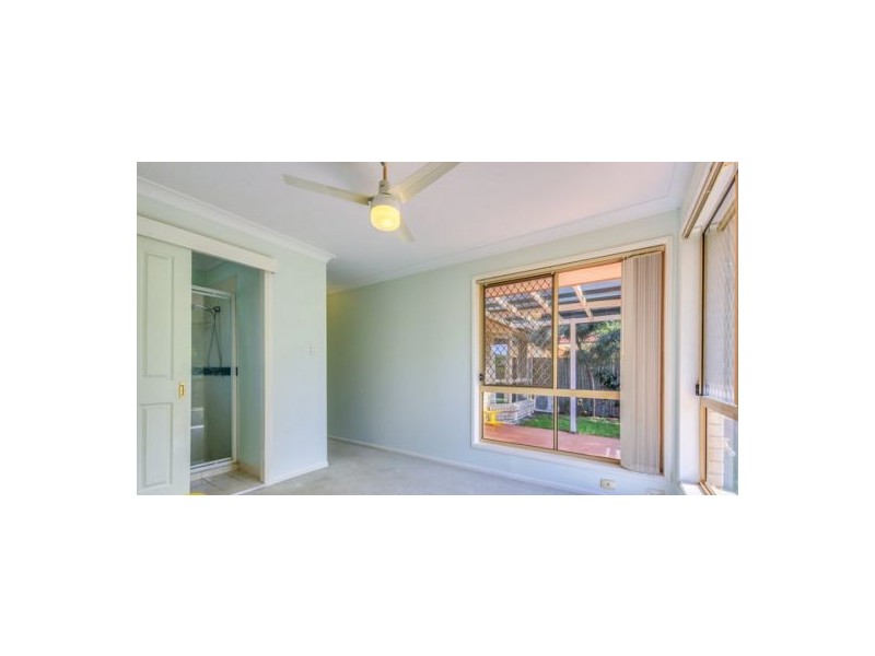 100 Bordeaux, Eight Mile Plains QLD 4113