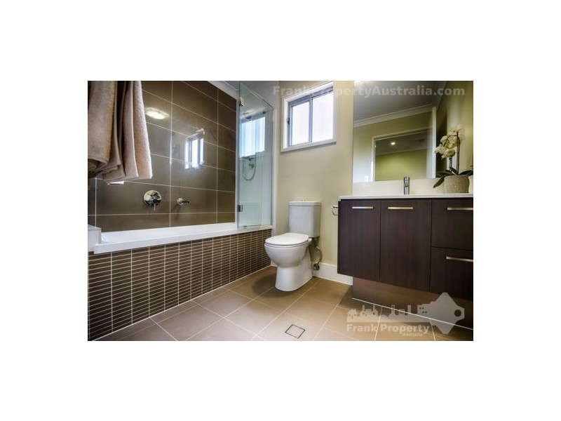 18 Whitley Street, Mount Gravatt East QLD 4122