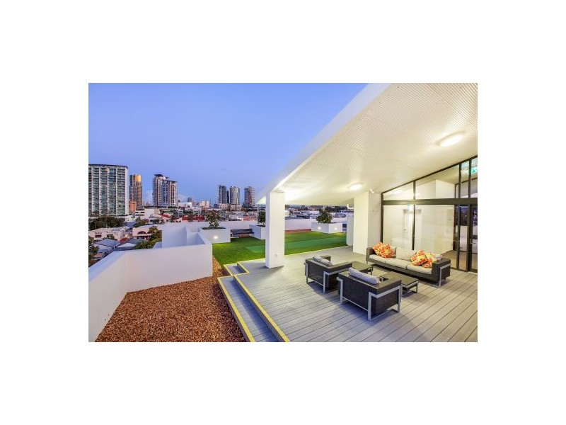 23 / 171 Scarborough Street, Southport QLD 4215