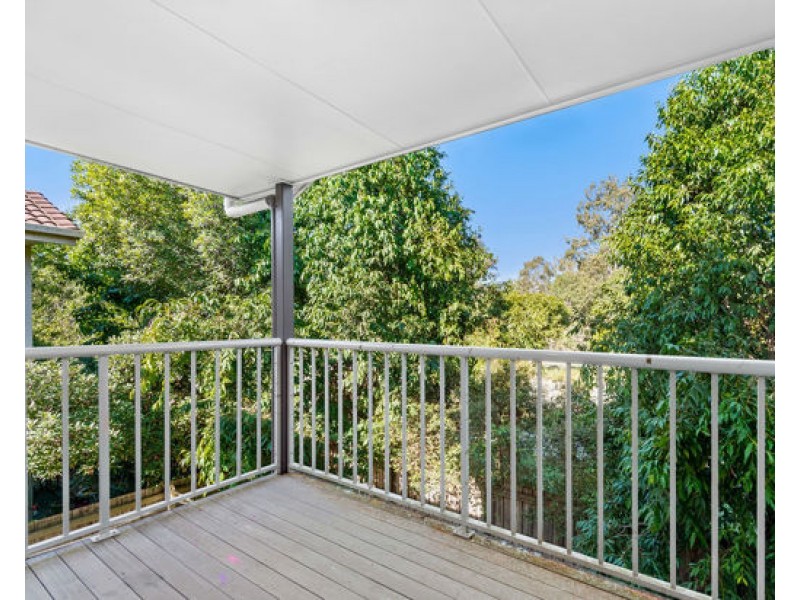 34-42 University Drive, Meadowbrook QLD 4131