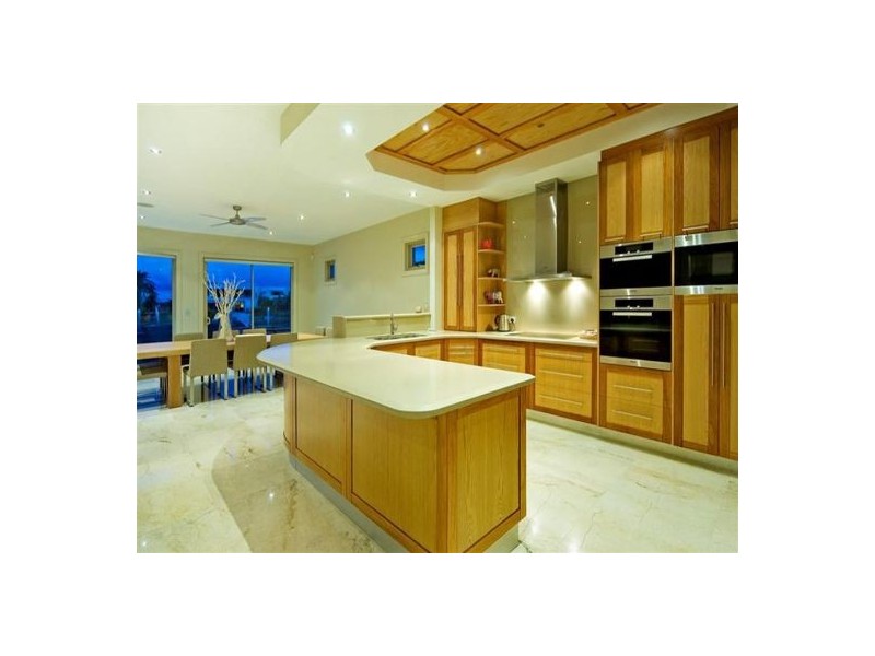 8034 Key Waters, Hope Island QLD 4212