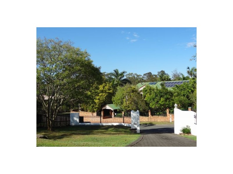 120 Passerine Drive, Rochedale South QLD 4123