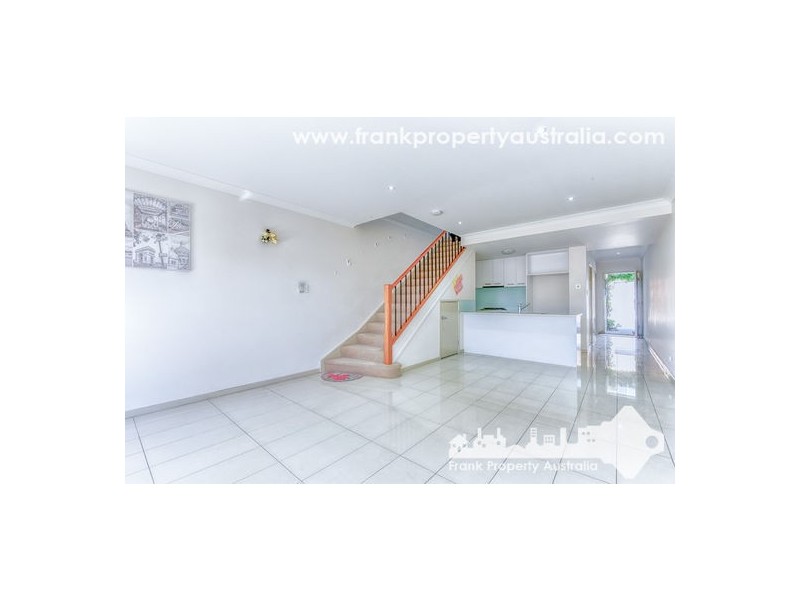 18 Whitley St, Mount Gravatt East QLD 4122