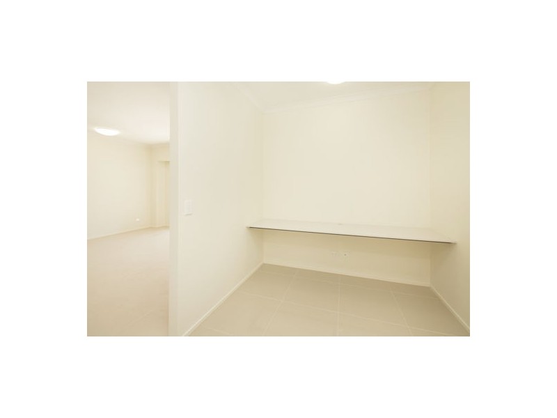 2/171 Scarborough Street,, Southport QLD 4215