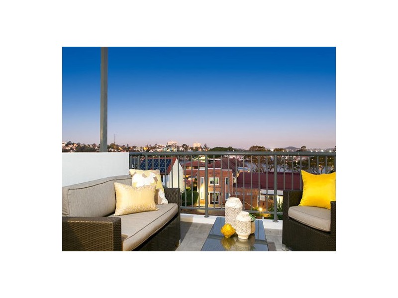 45 Oxlade Drive, New Farm QLD 4005