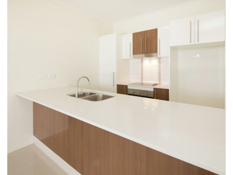 21/171 Scarborough Street, Southport QLD 4215